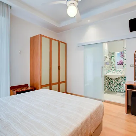 Sympathy Family Hotel 3*