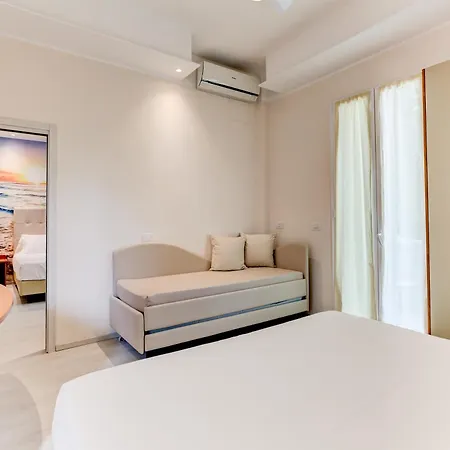 Hotel Sympathy 3*
