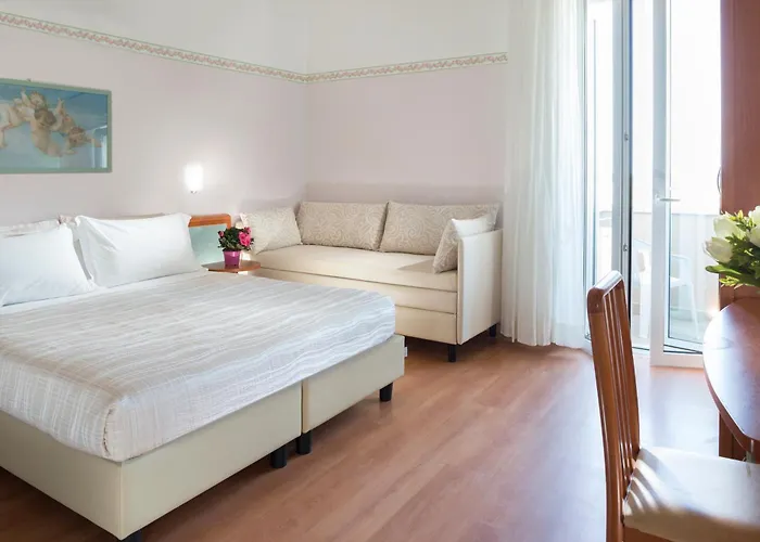 Sympathy Family Hotel 3*