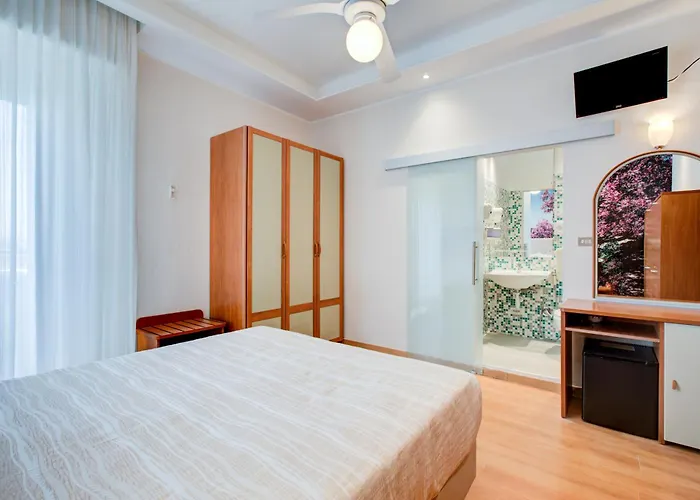 Sympathy Family Hotel Otel 3*