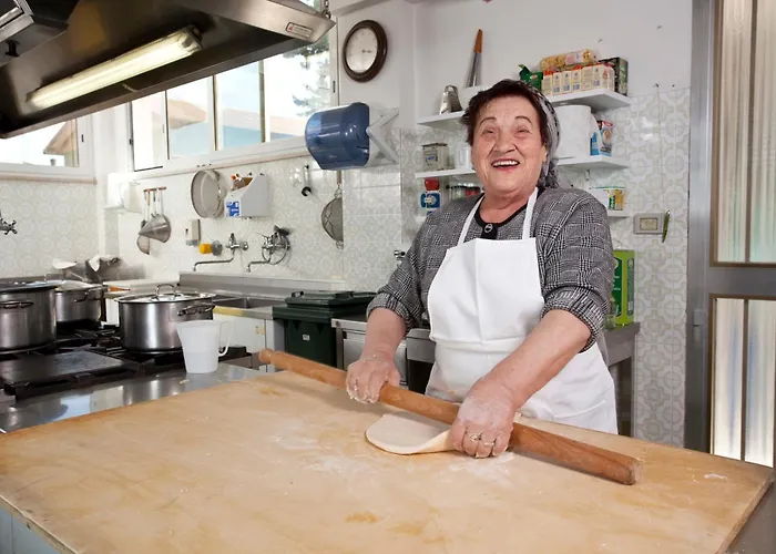 Sympathy Family Hotel Otel