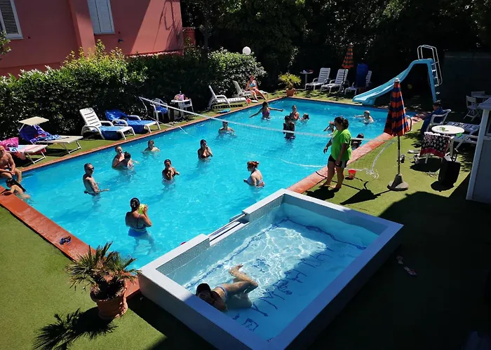 Sympathy Family Hotel 3*