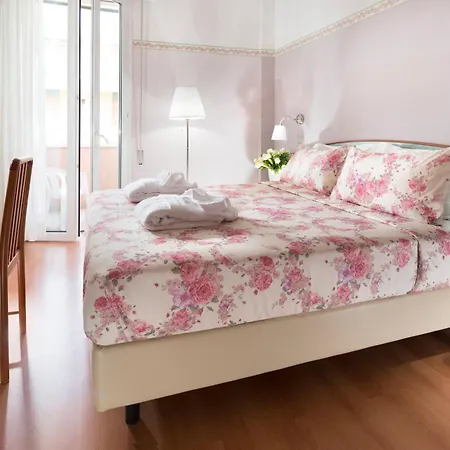 Sympathy Family Hotel 3*